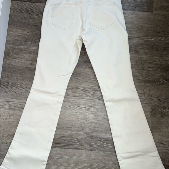 NWT J.Jill Modern Slim Bootcut Jean Denim Vintage Cream Size 2 Petite - Picture 5 of 16